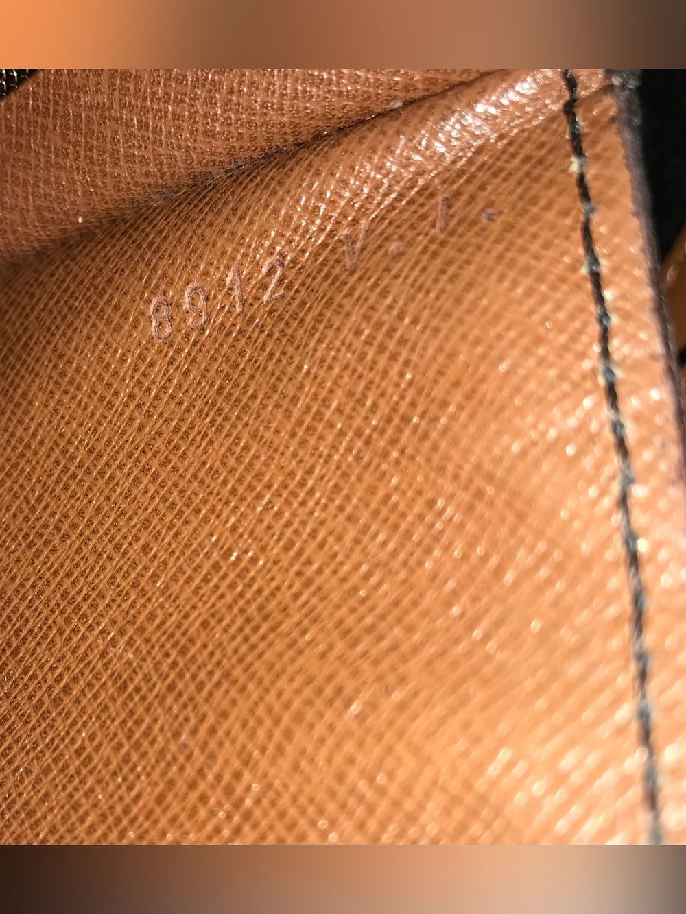 ✅Louis Vuitton GM size ST. CLOUD Monogram BAG - Picture 7 of 12